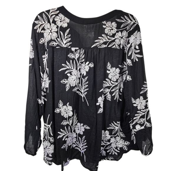 Alfred Dunner Island Vibes Bell Sleeve Floral Embroidered Top Size XL - Picture 4 of 8